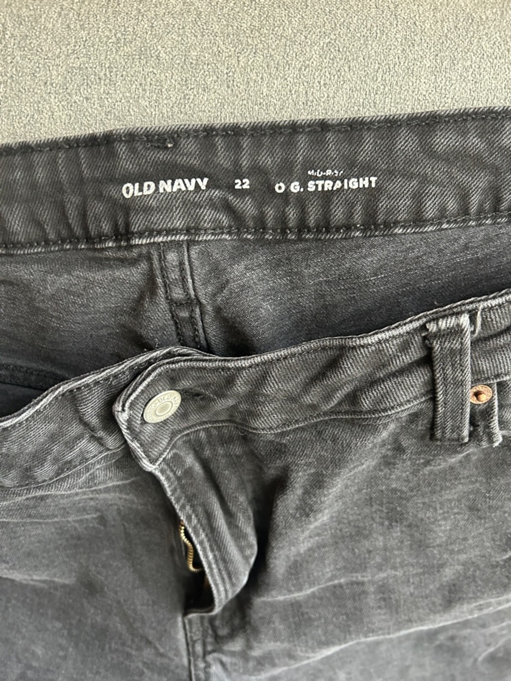 Old Navy O.G. Straight Jeans in Charcoal Black
